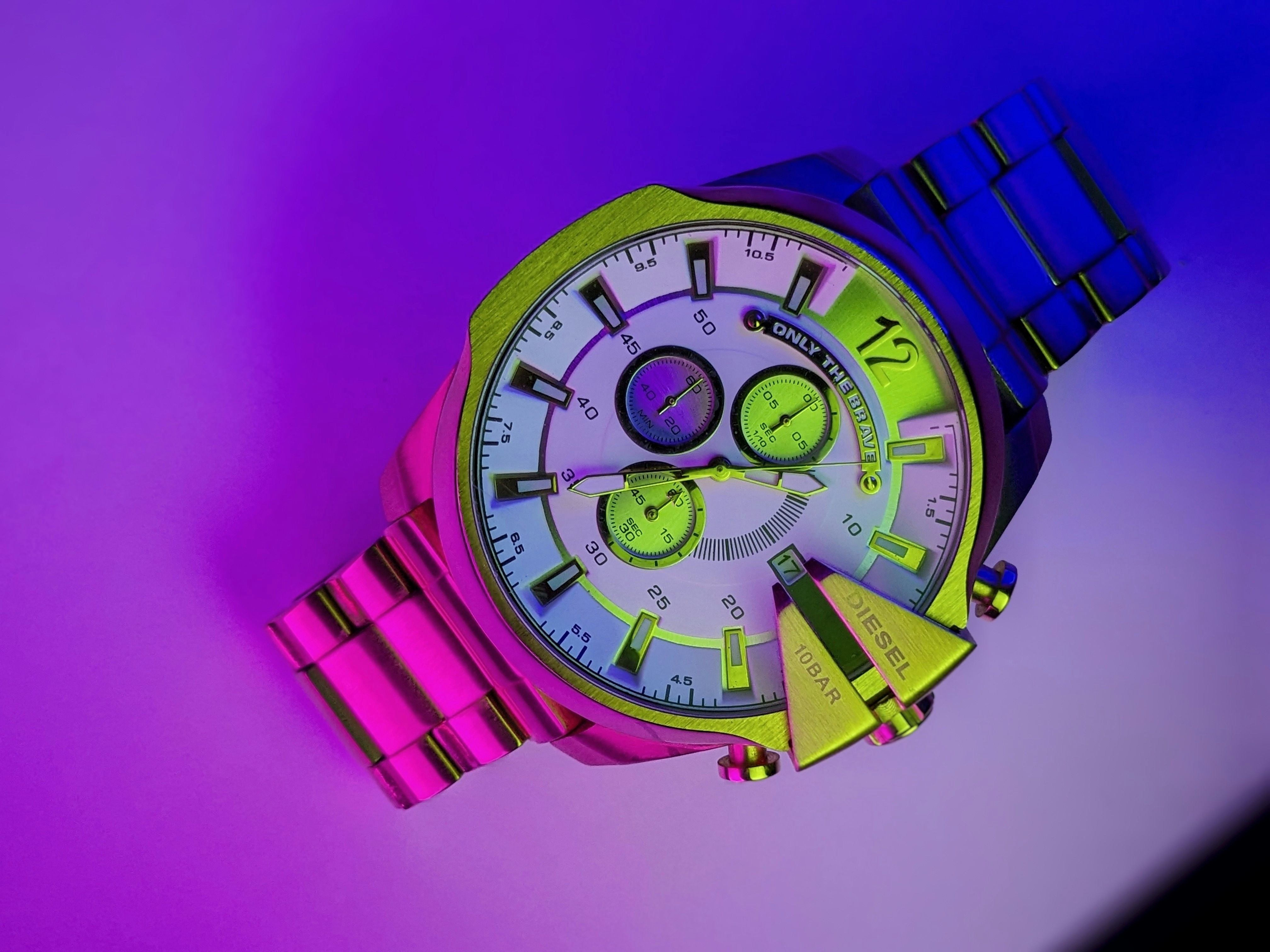 A picture of the new and improved Novus Watch